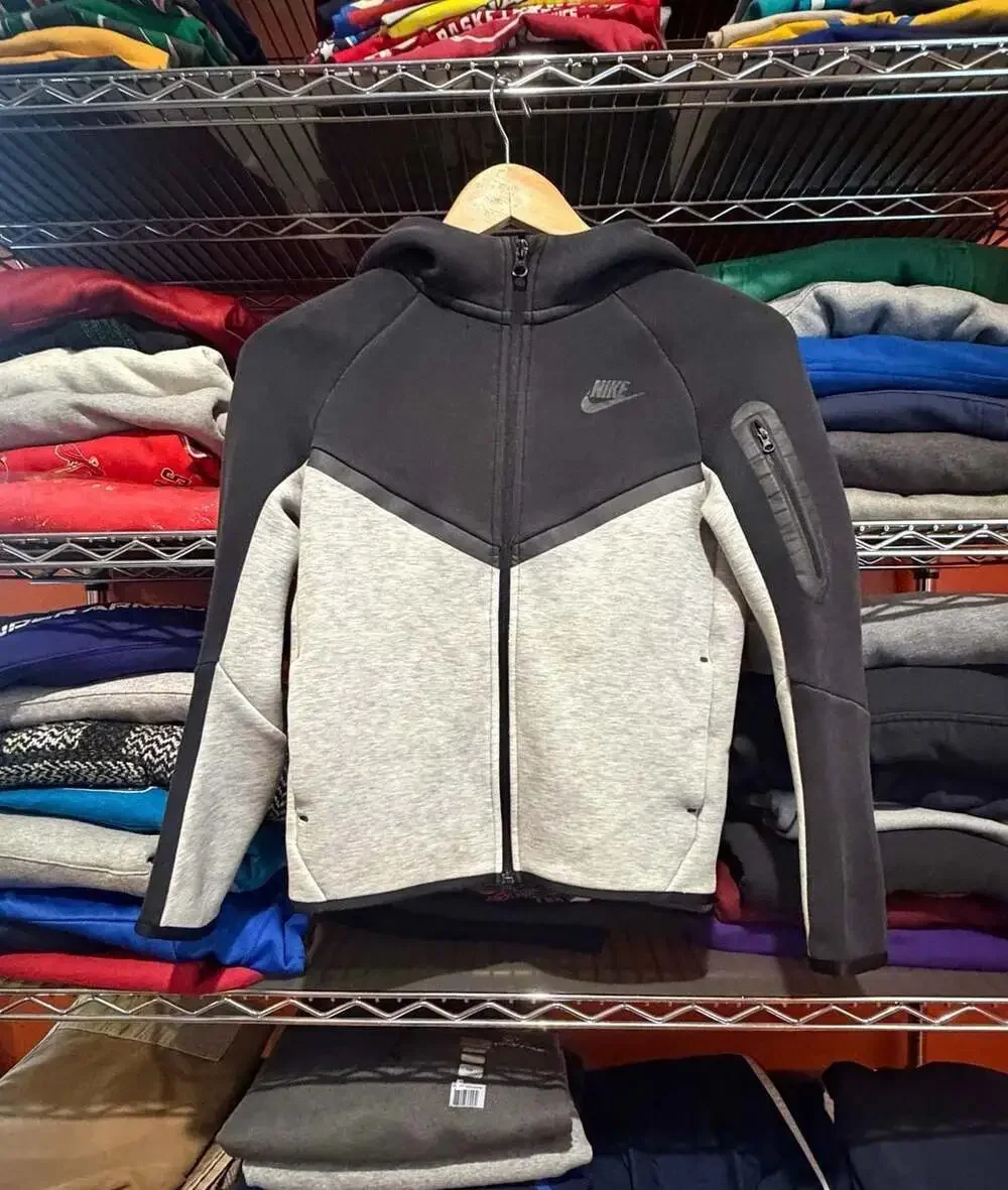 Nike Tech Fleece Windrunner Full-Zip Hoodie - Black/Grey Youth Medium